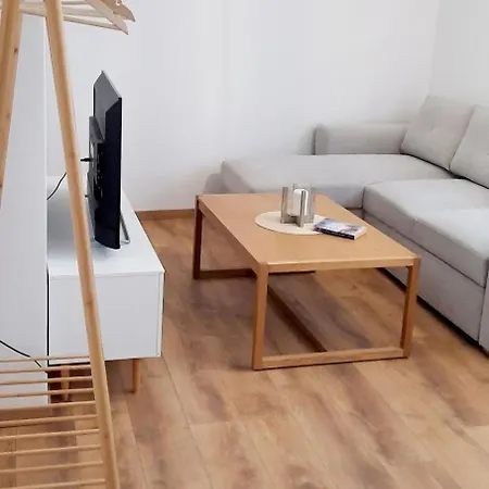 Dis Apartment *
